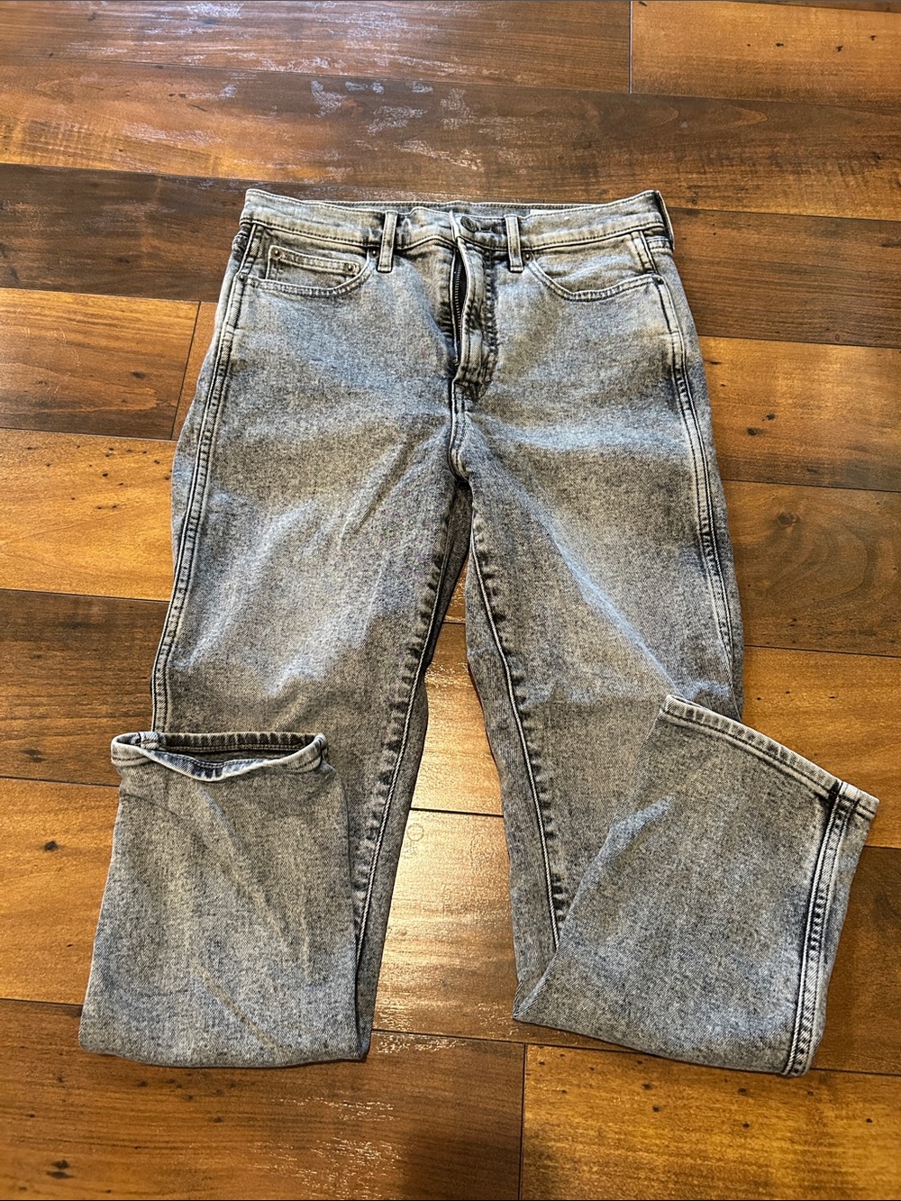 GAP Women’s Straight Leg Acid Wash Gray Jeans